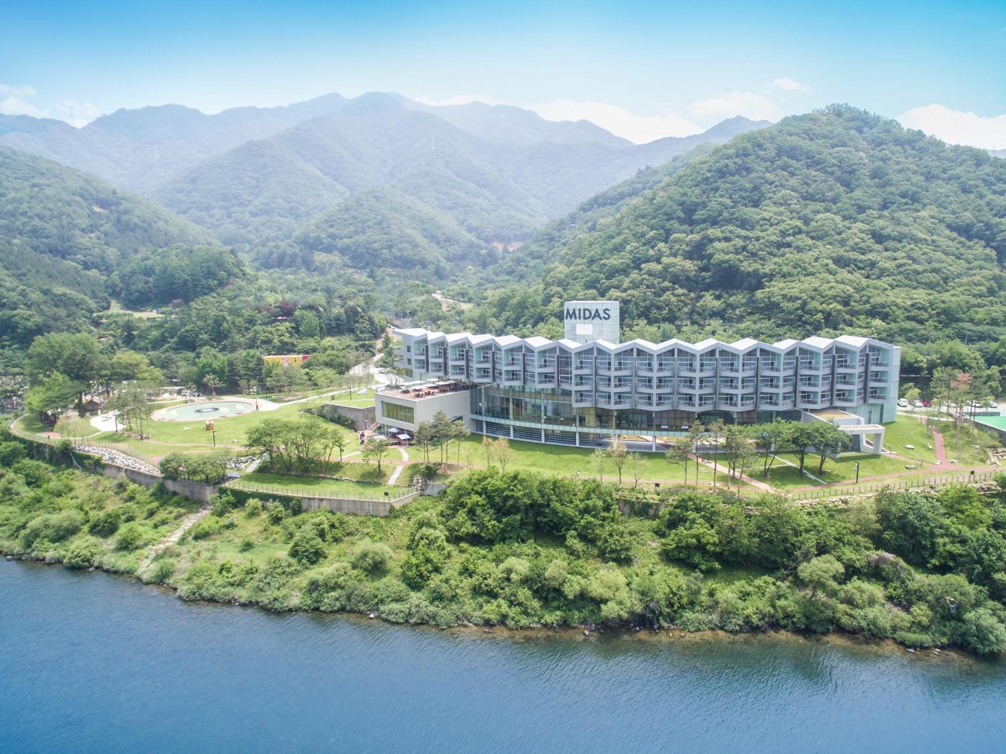 Midas Hotel & Resort Gapyeong Exterior foto