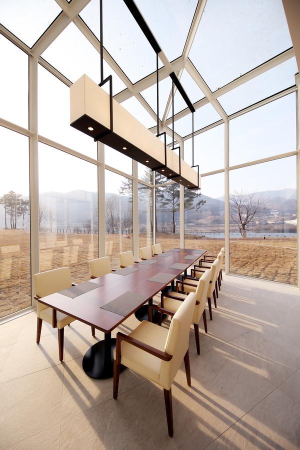 Midas Hotel & Resort Gapyeong Exterior foto